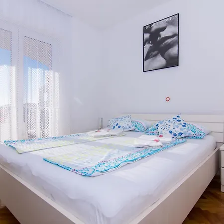 Apartamento Ana By Interhome